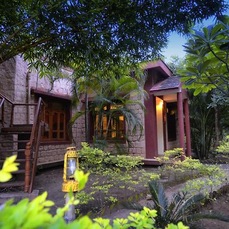 Pench Jungle Camp Hotell Khawāsa Rum bild