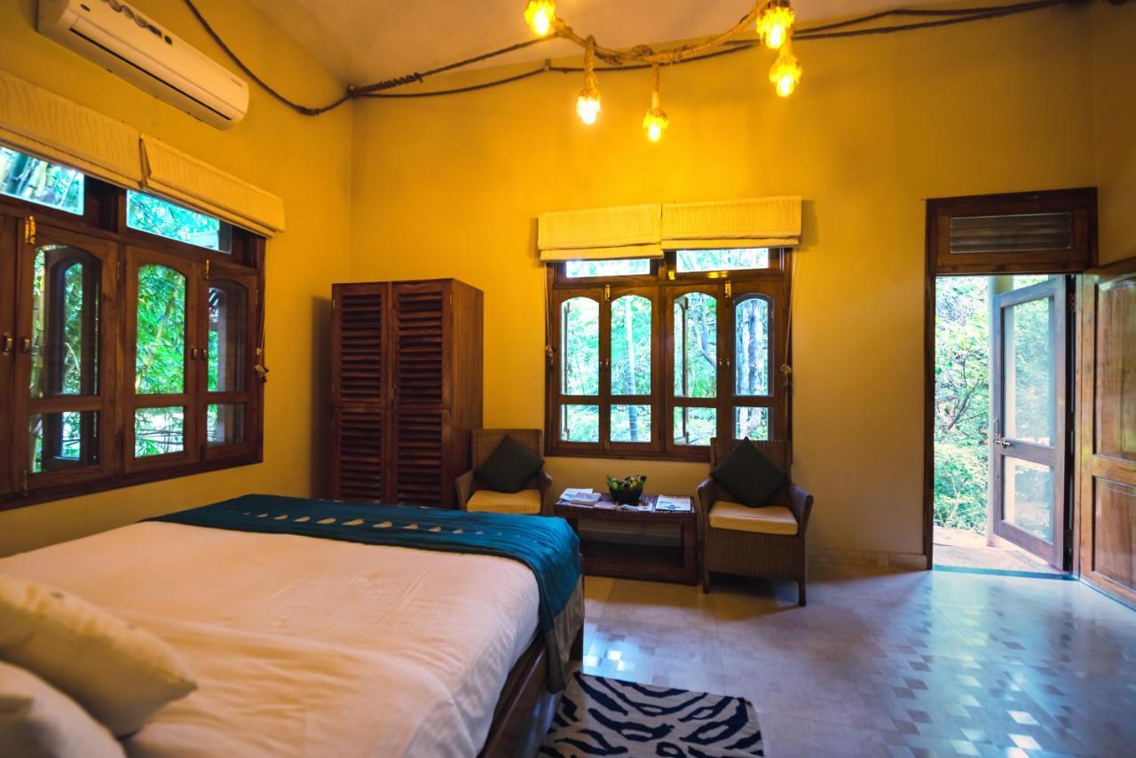 Pench Jungle Camp Hotell Khawāsa Exteriör bild