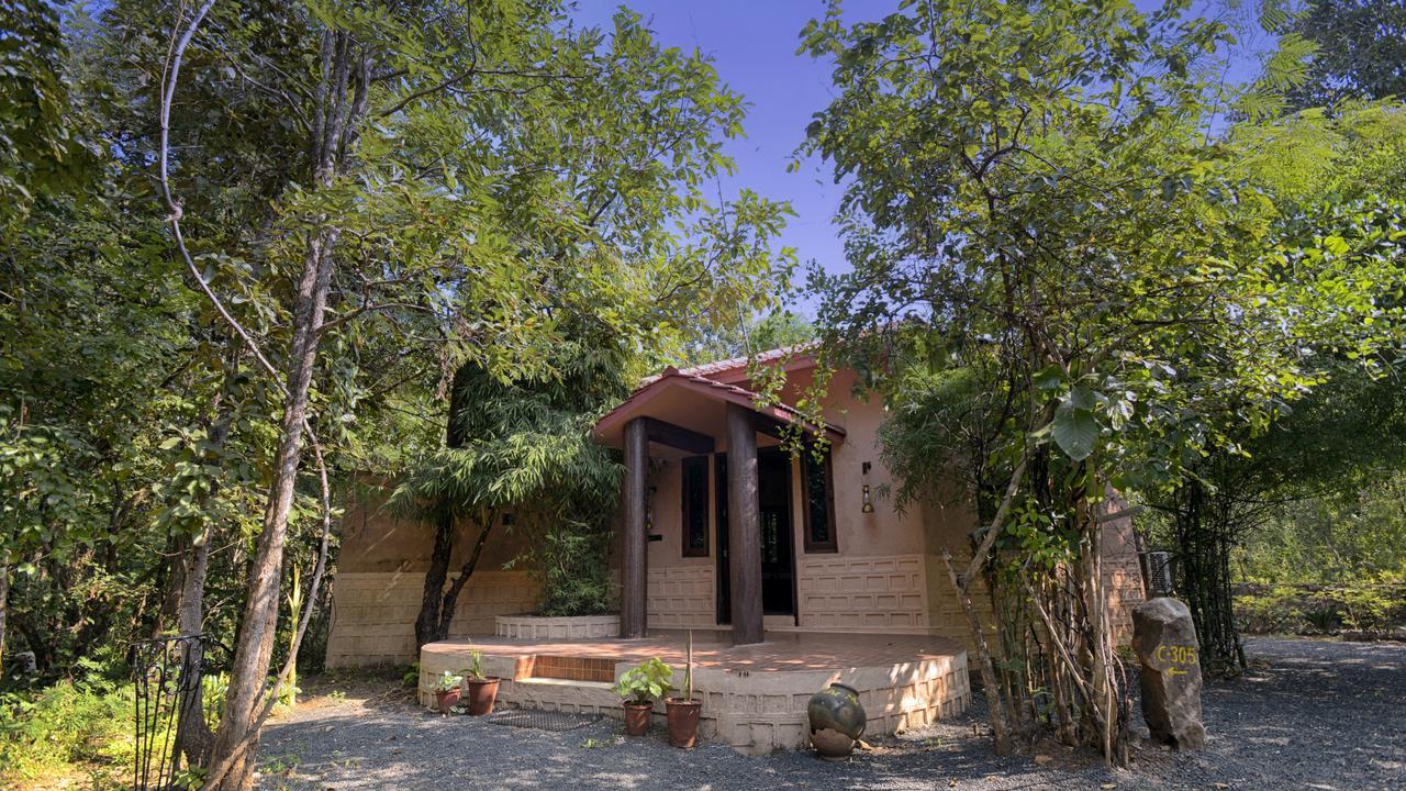 Pench Jungle Camp Hotell Khawāsa Exteriör bild