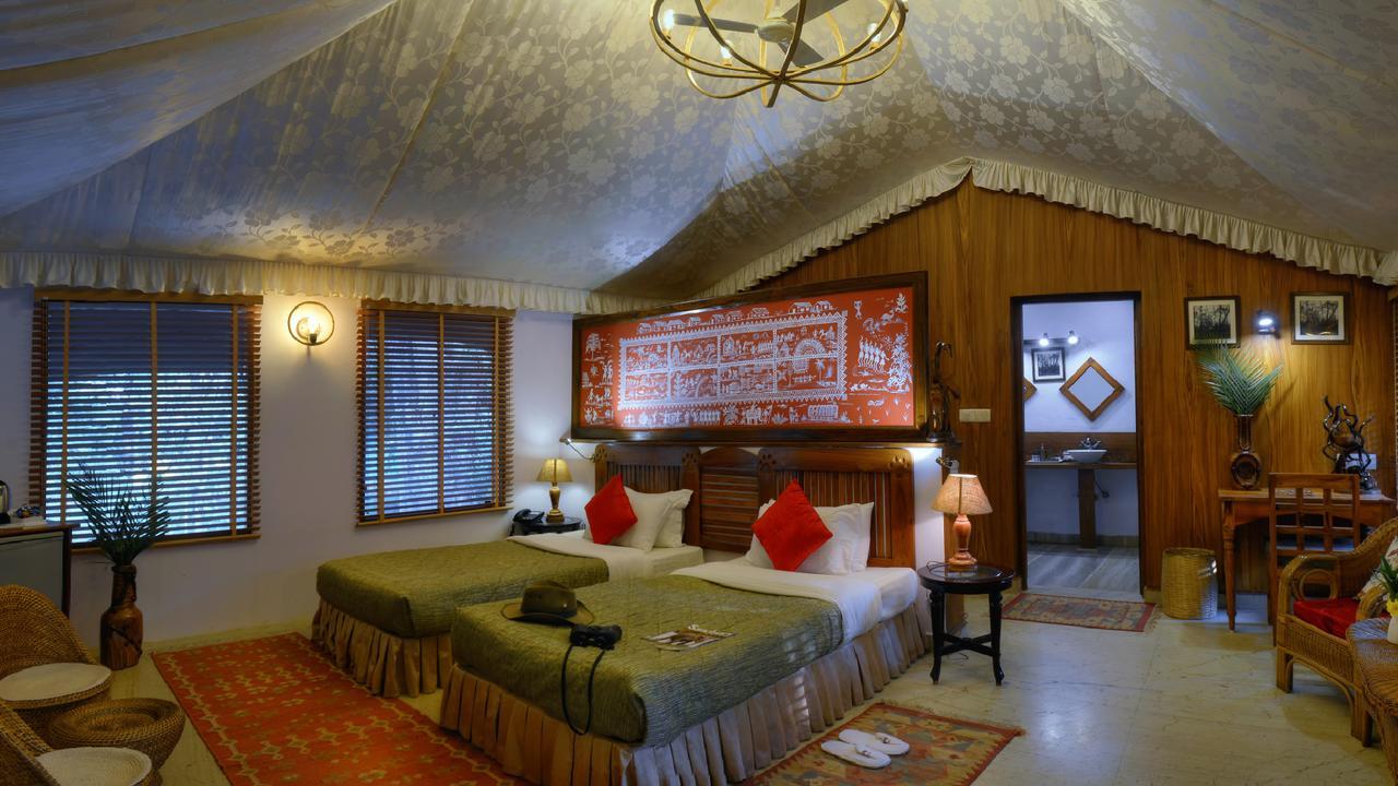 Pench Jungle Camp Hotell Khawāsa Exteriör bild