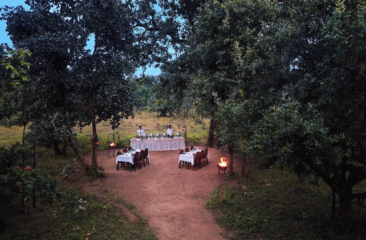 Pench Jungle Camp Hotell Khawāsa Exteriör bild